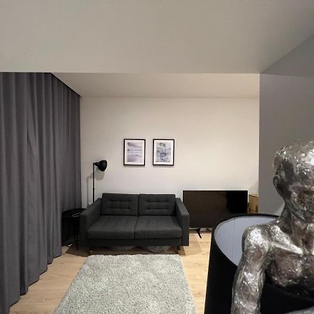 London Heathrow Airport Apartment Voyager House Terminal 12345 - Ev Electric And Parking Available Hillingdon Exteriör bild