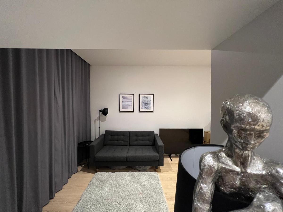 London Heathrow Airport Apartment Voyager House Terminal 12345 - Ev Electric And Parking Available Hillingdon Exteriör bild