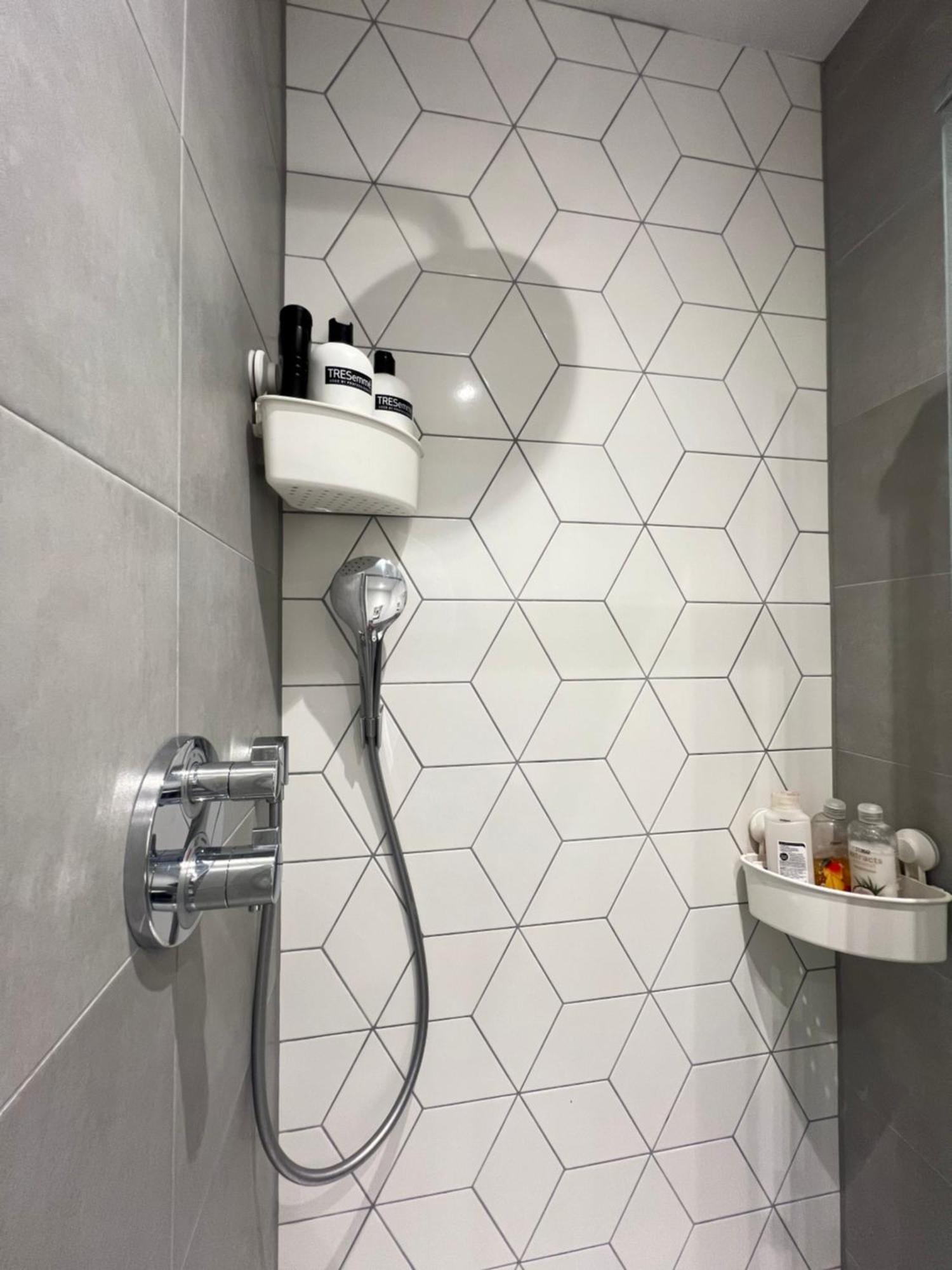 London Heathrow Airport Apartment Voyager House Terminal 12345 - Ev Electric And Parking Available Hillingdon Exteriör bild