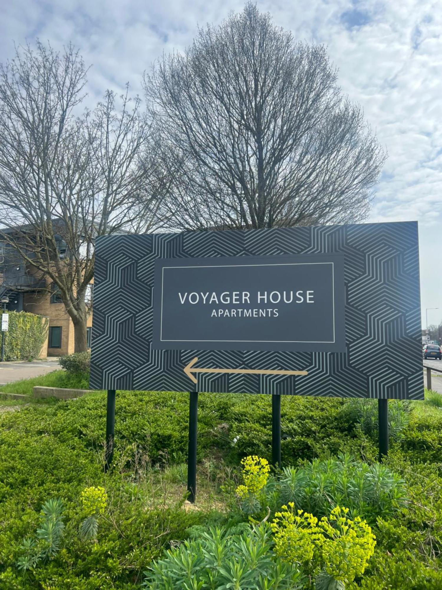 London Heathrow Airport Apartment Voyager House Terminal 12345 - Ev Electric And Parking Available Hillingdon Exteriör bild